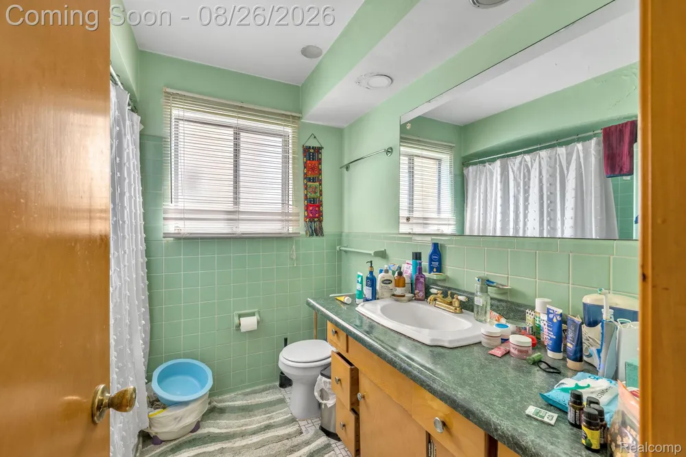 5937 Orchard Avenue Dearborn City, MI 48126