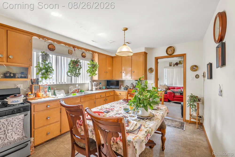 5937 Orchard Avenue Dearborn City, MI 48126