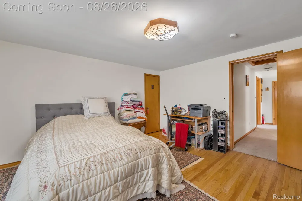 5937 Orchard Avenue Dearborn City, MI 48126