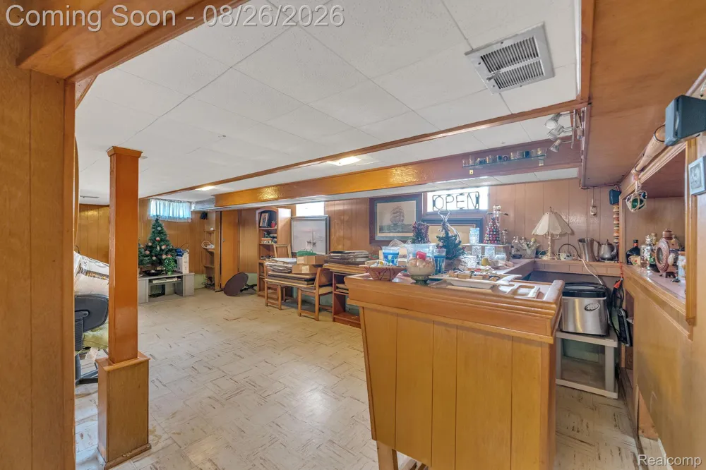 5937 Orchard Avenue Dearborn City, MI 48126