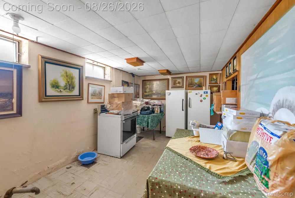 5937 Orchard Avenue Dearborn City, MI 48126