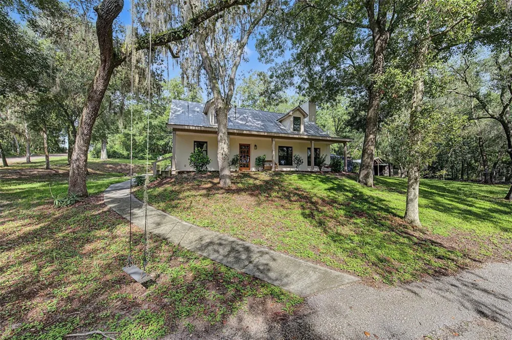 4229 BESSEMER ROAD Brooksville, FL 34602