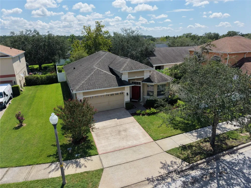 8251 NEWBURY SOUND LN Orlando, FL 32829