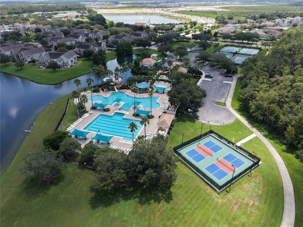 8251 NEWBURY SOUND LN Orlando, FL 32829