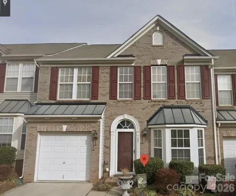 121 Kallie Loop