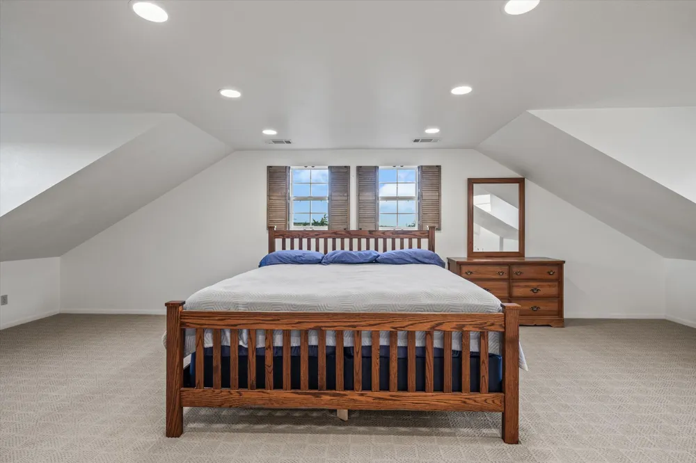 3204 Tabletop Mountain Drive Spicewood, TX 78669