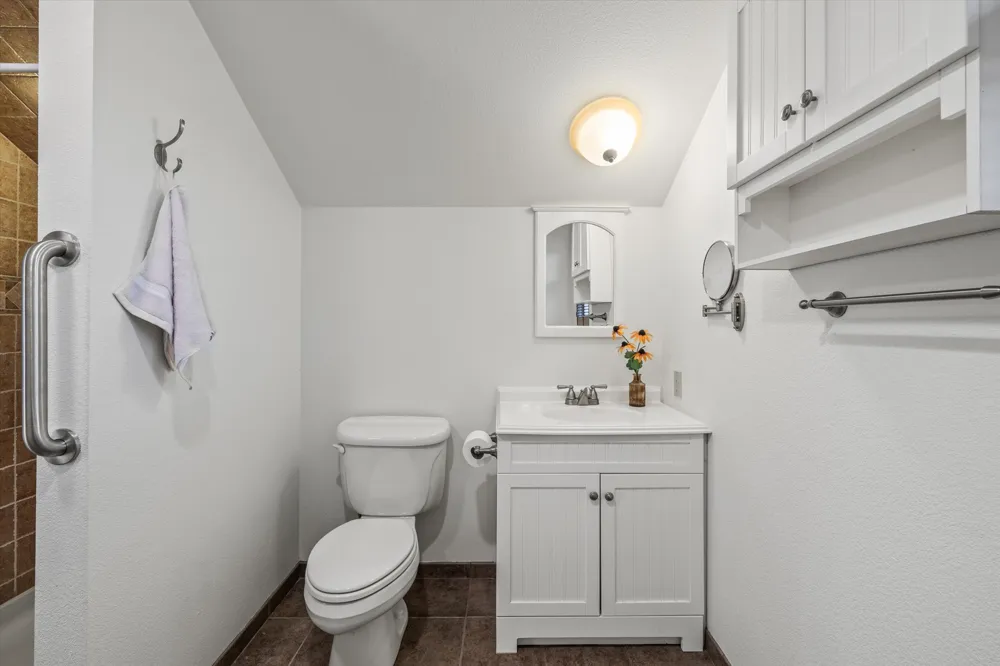 3204 Tabletop Mountain Drive Spicewood, TX 78669