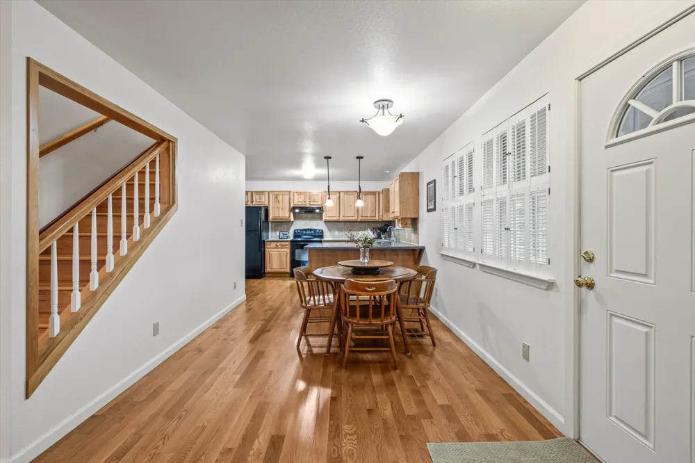 3204 Tabletop Mountain Drive Spicewood, TX 78669