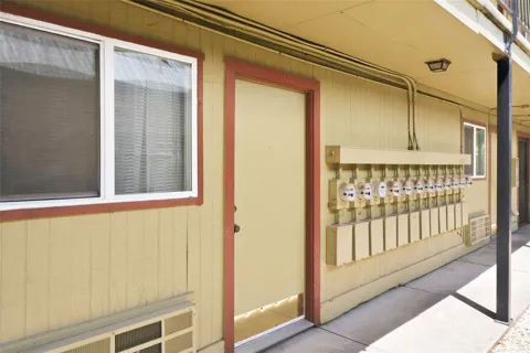 400 W 34th Street #012345678900 - Unit 104