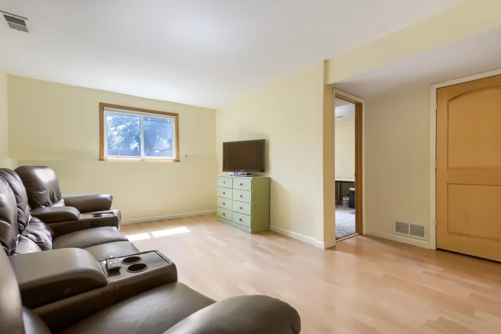 12084 Butternut Street NW Coon Rapids, MN 55448