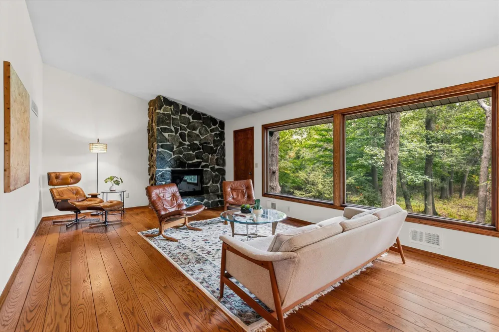 1200 Hallam Avenue Mahtomedi, MN 55115