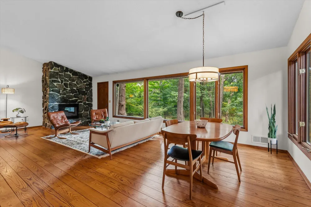 1200 Hallam Avenue Mahtomedi, MN 55115