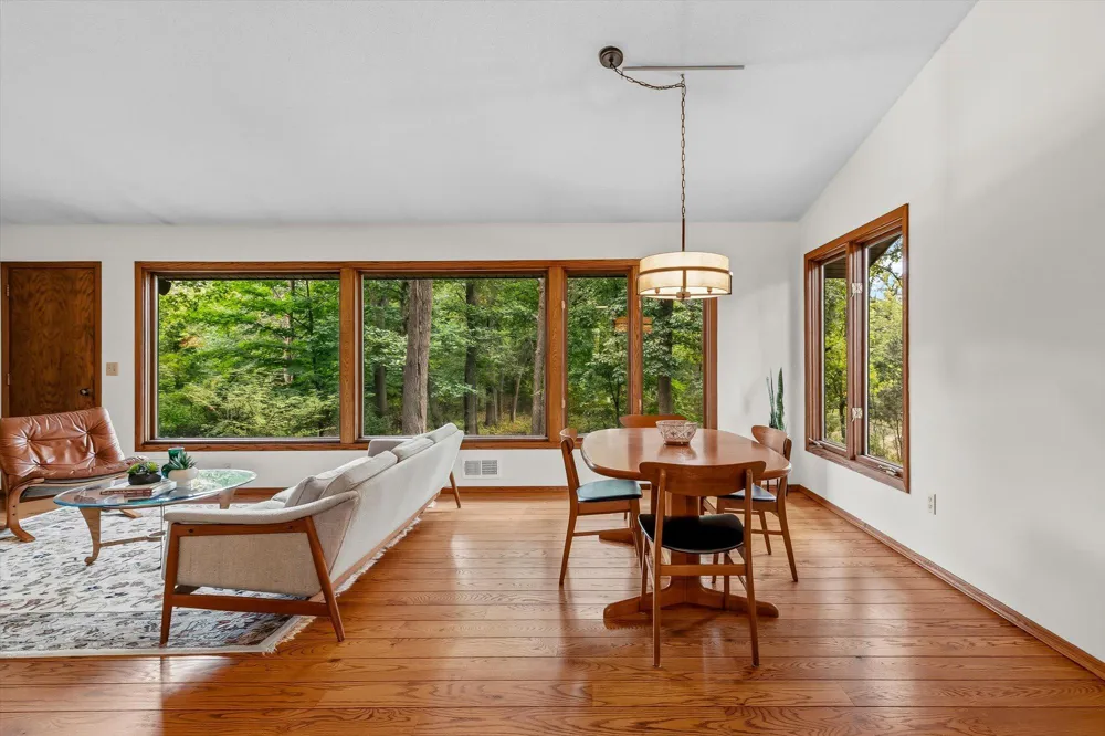 1200 Hallam Avenue Mahtomedi, MN 55115