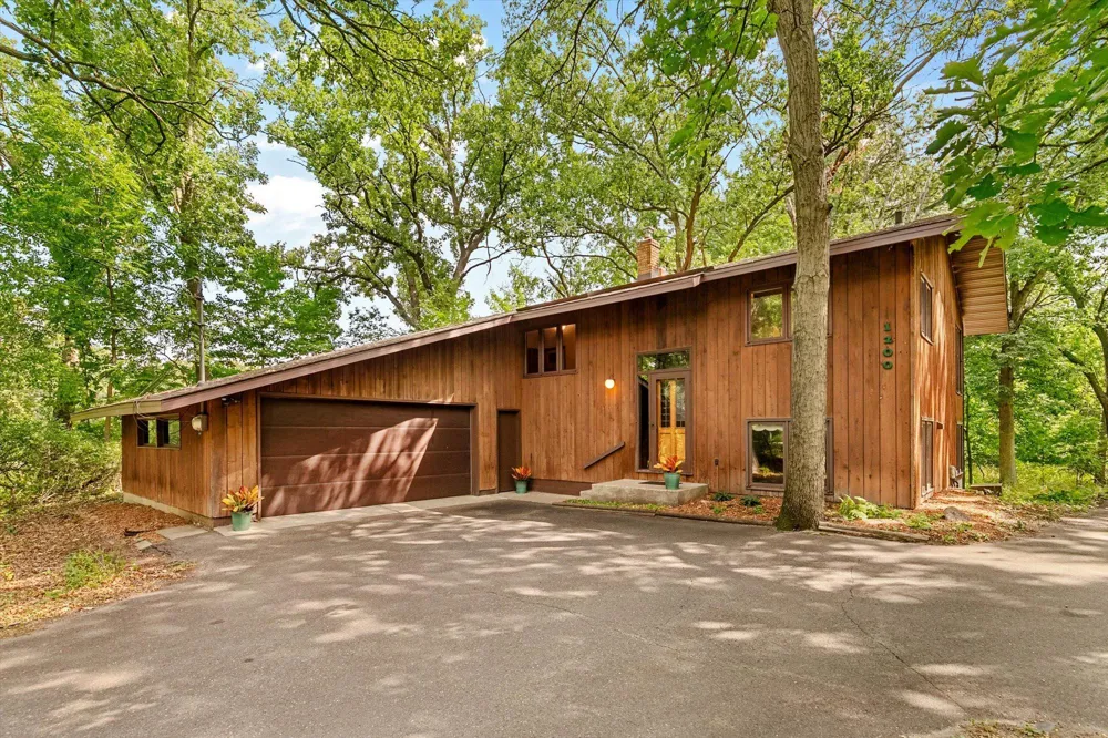1200 Hallam Avenue Mahtomedi, MN 55115