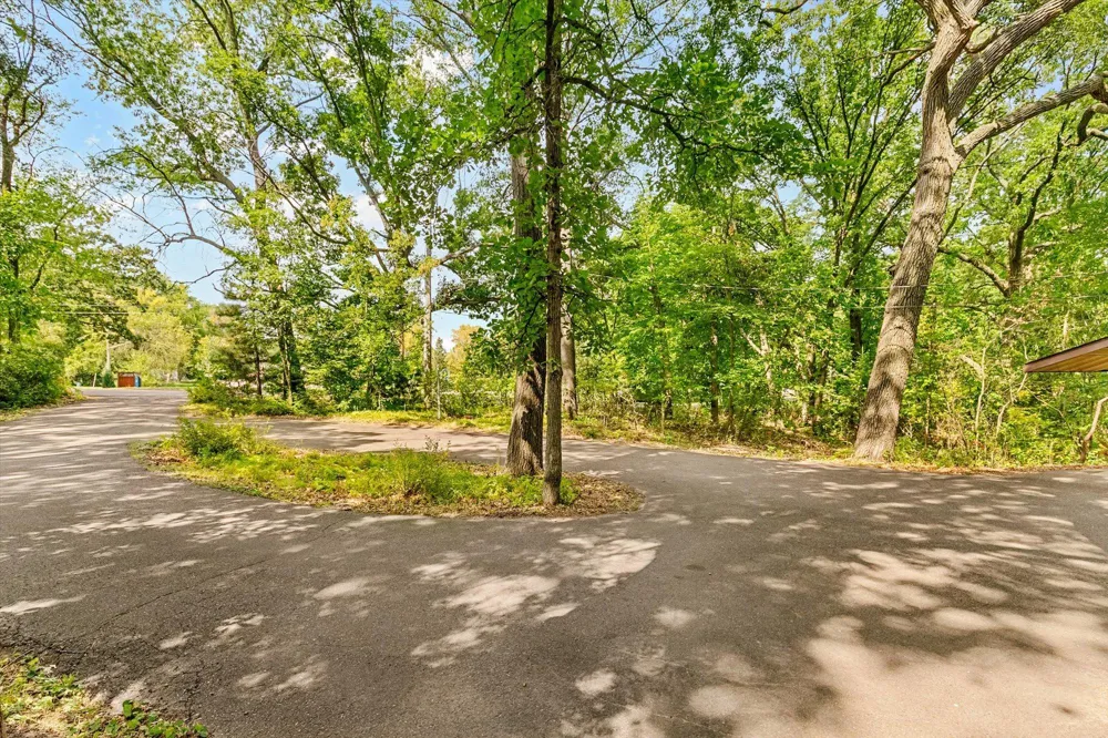 1200 Hallam Avenue Mahtomedi, MN 55115