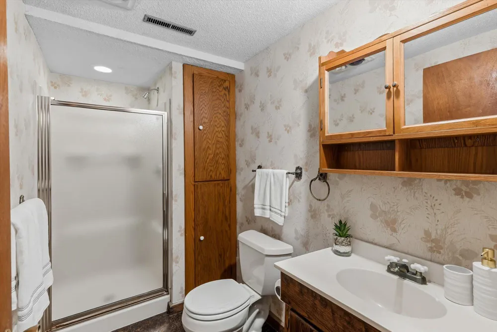 1200 Hallam Avenue Mahtomedi, MN 55115