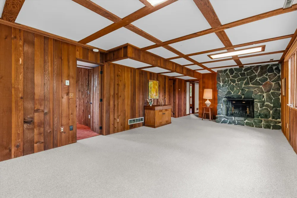 1200 Hallam Avenue Mahtomedi, MN 55115
