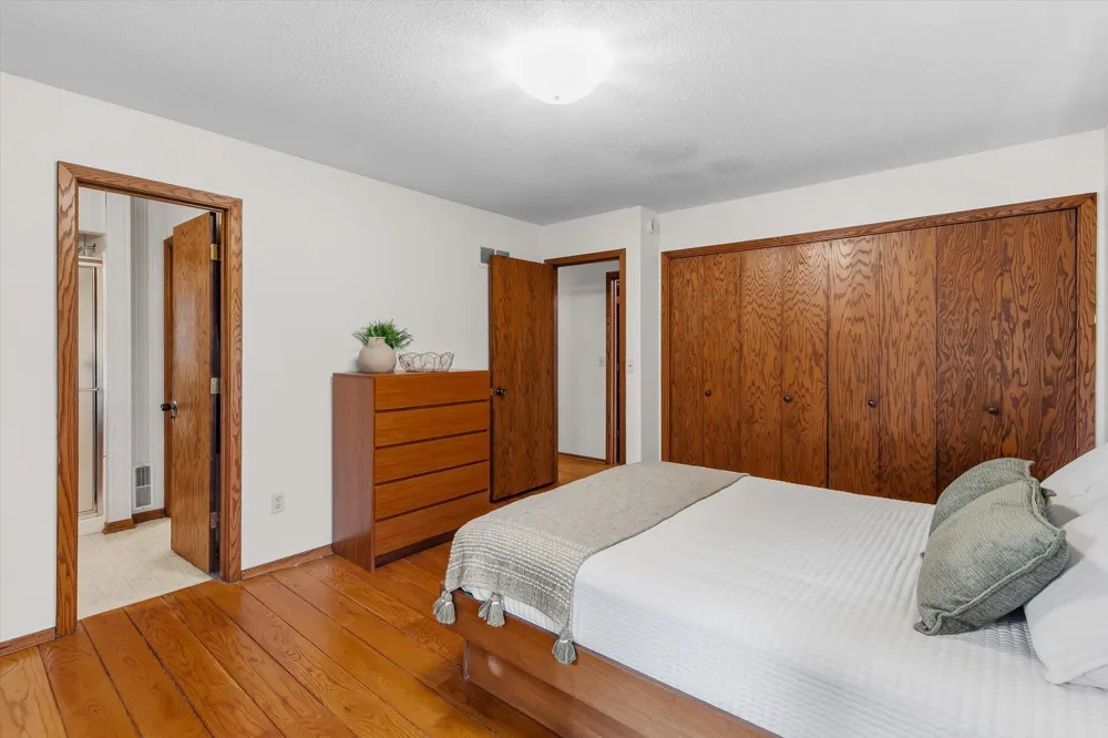 1200 Hallam Avenue Mahtomedi, MN 55115