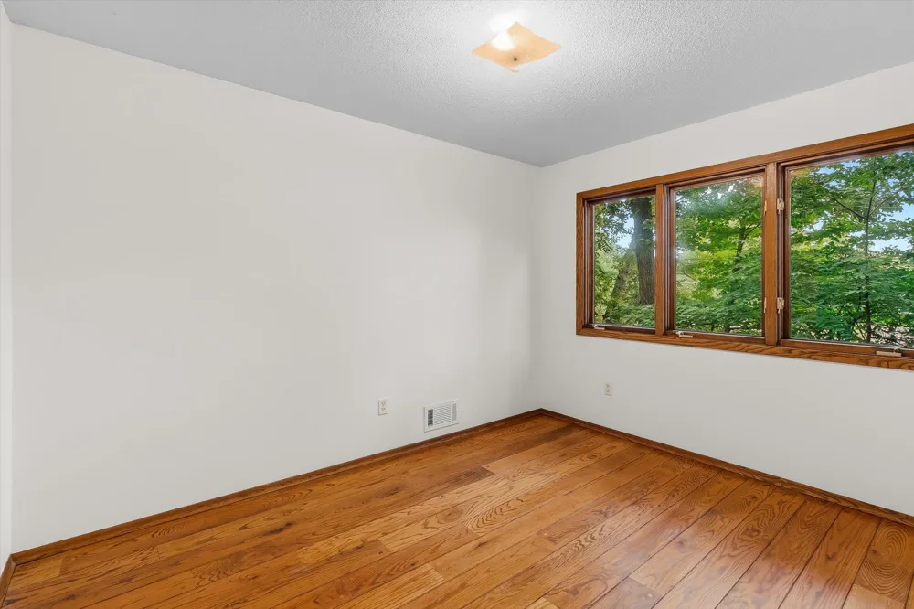1200 Hallam Avenue Mahtomedi, MN 55115