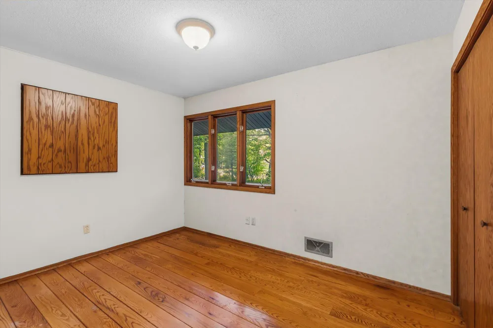1200 Hallam Avenue Mahtomedi, MN 55115