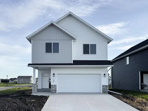 1105 Jill Drive W