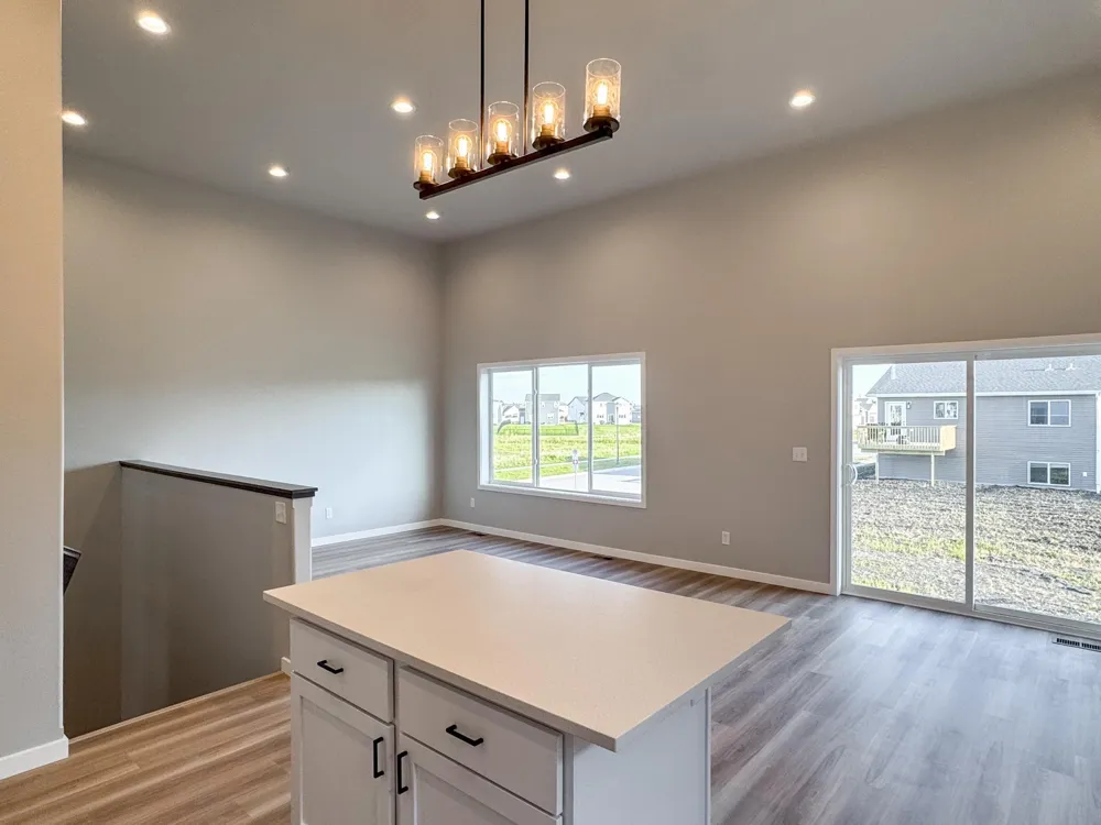 1105 Jill Drive W West Fargo, ND 58078