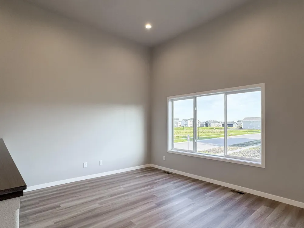 1105 Jill Drive W West Fargo, ND 58078