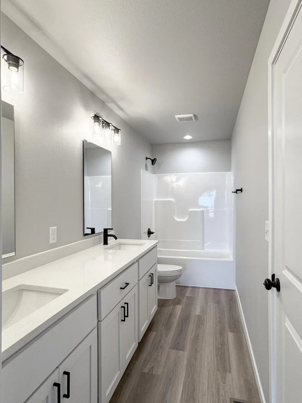 1105 Jill Drive W West Fargo, ND 58078