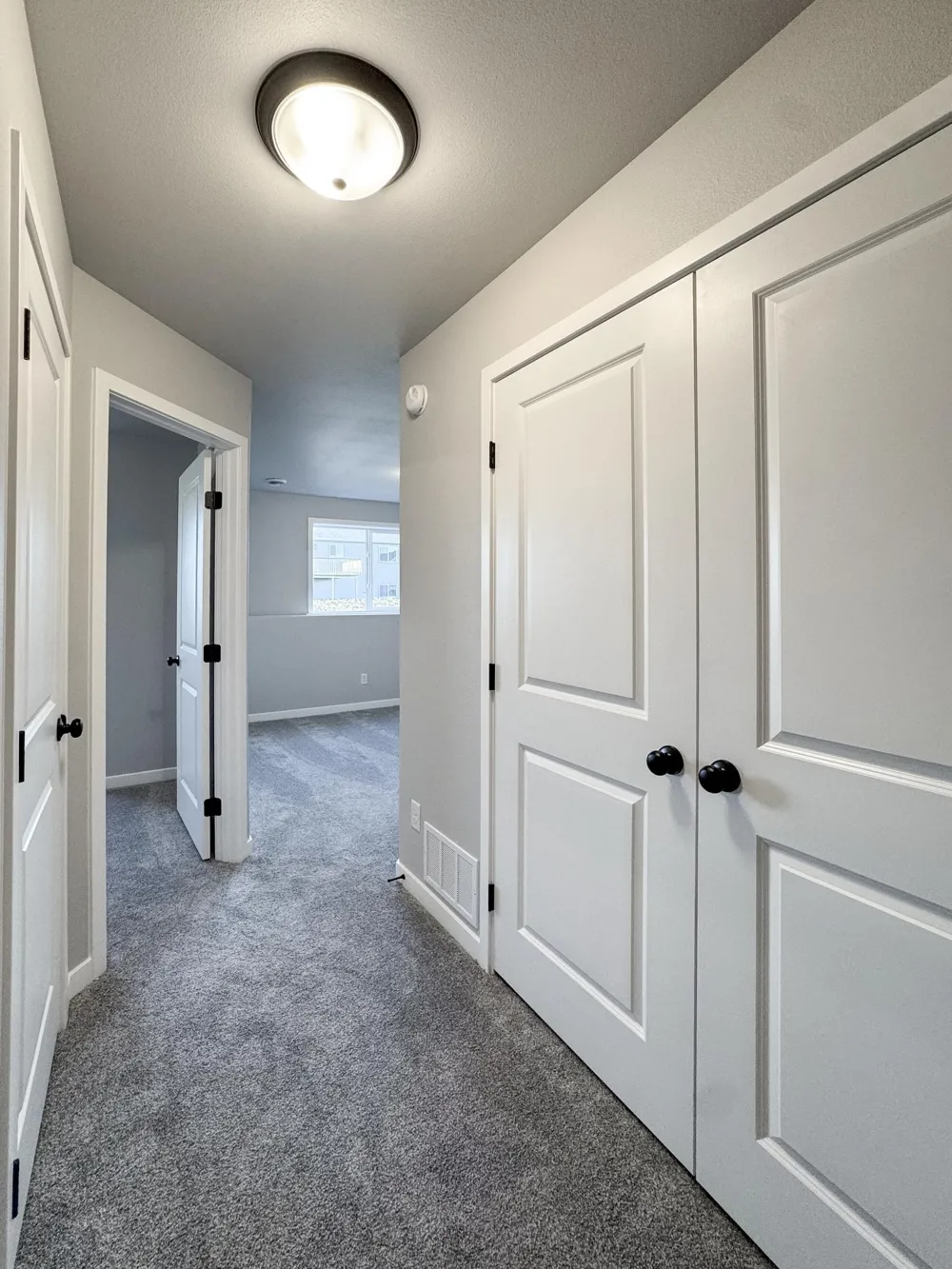 1105 Jill Drive W West Fargo, ND 58078