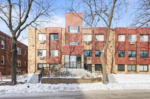 520 Ridgewood Ave #4