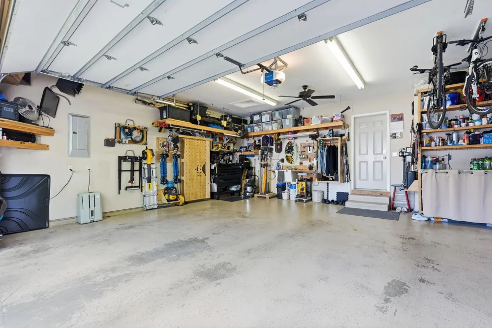 8442 Burlwood Drive Chanhassen, MN 55317