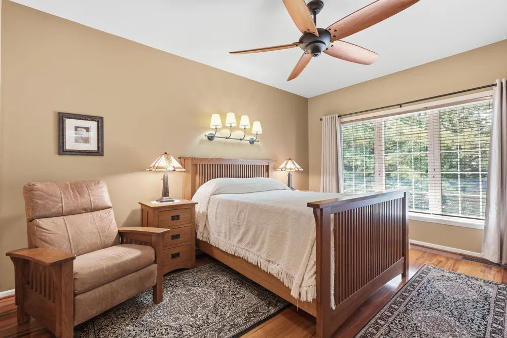 8442 Burlwood Drive Chanhassen, MN 55317