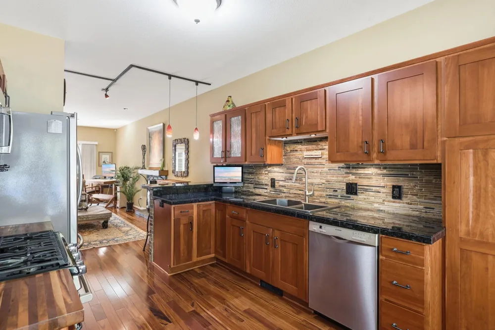 8442 Burlwood Drive Chanhassen, MN 55317