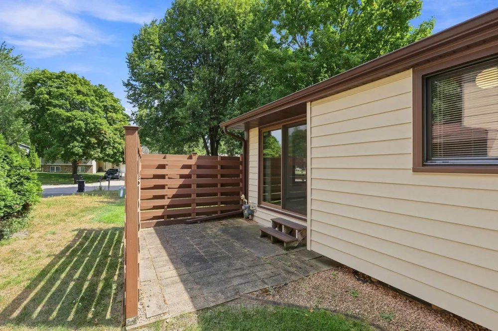 10828 Butternut Street NW Coon Rapids, MN 55448