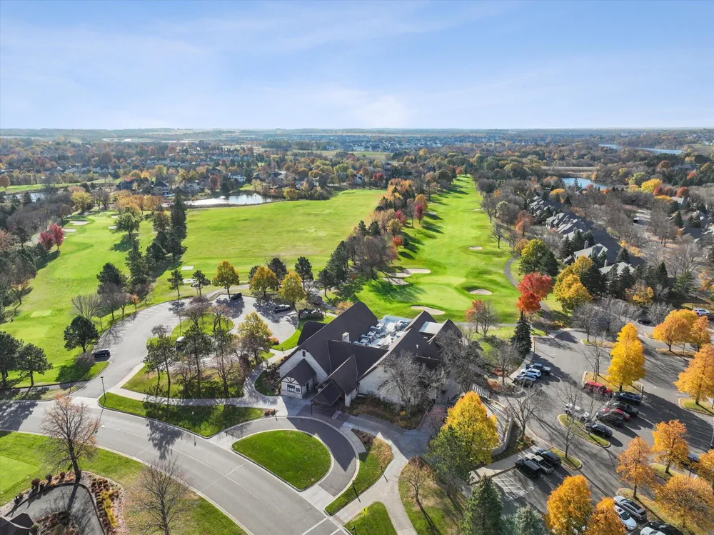 4901 Blake Way Woodbury, MN 55129