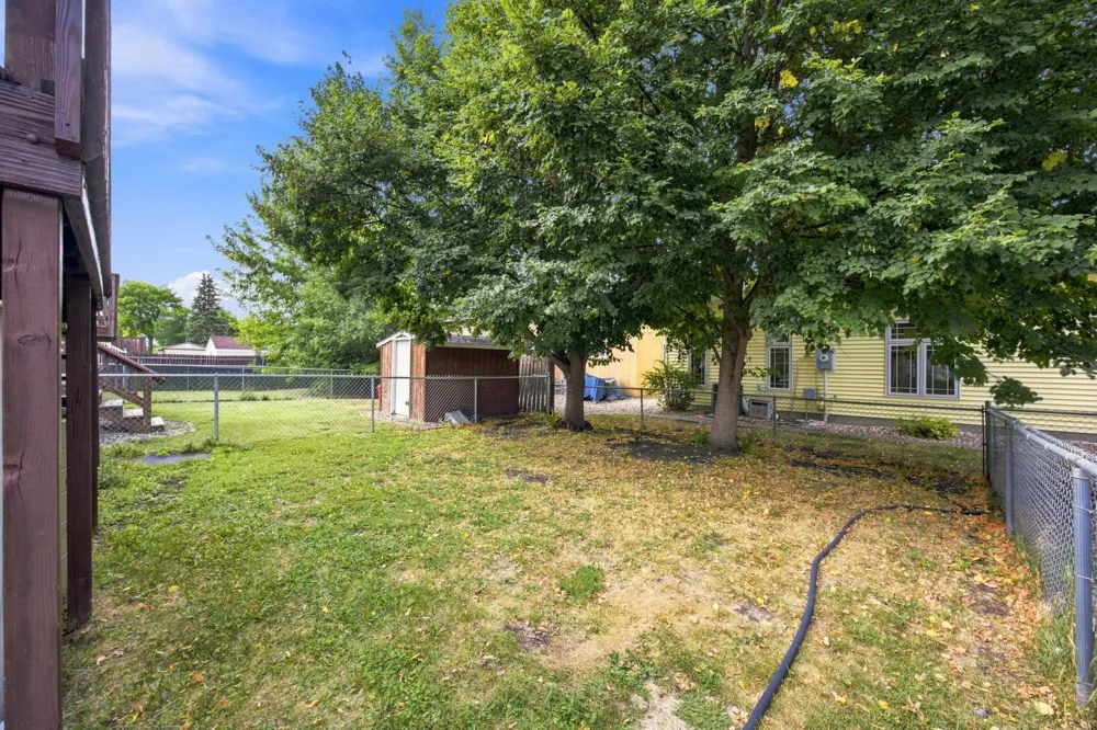 1513 28th Avenue S Fargo, ND 58103