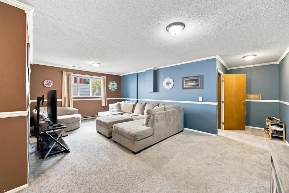 1513 28th Avenue S Fargo, ND 58103