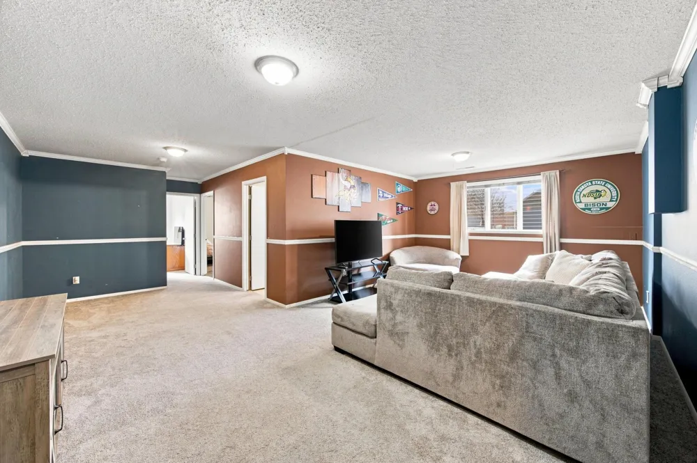 1513 28th Avenue S Fargo, ND 58103