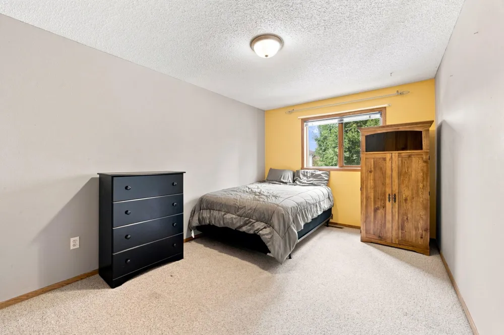 1513 28th Avenue S Fargo, ND 58103