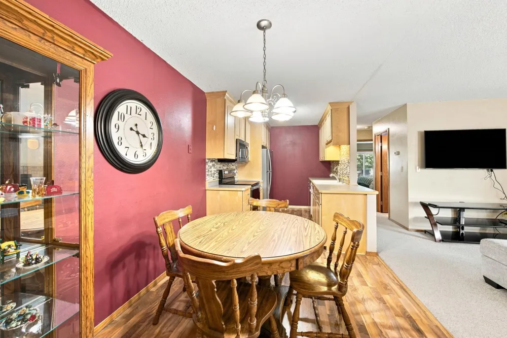 1513 28th Avenue S Fargo, ND 58103