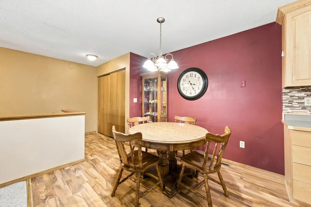 1513 28th Avenue S Fargo, ND 58103