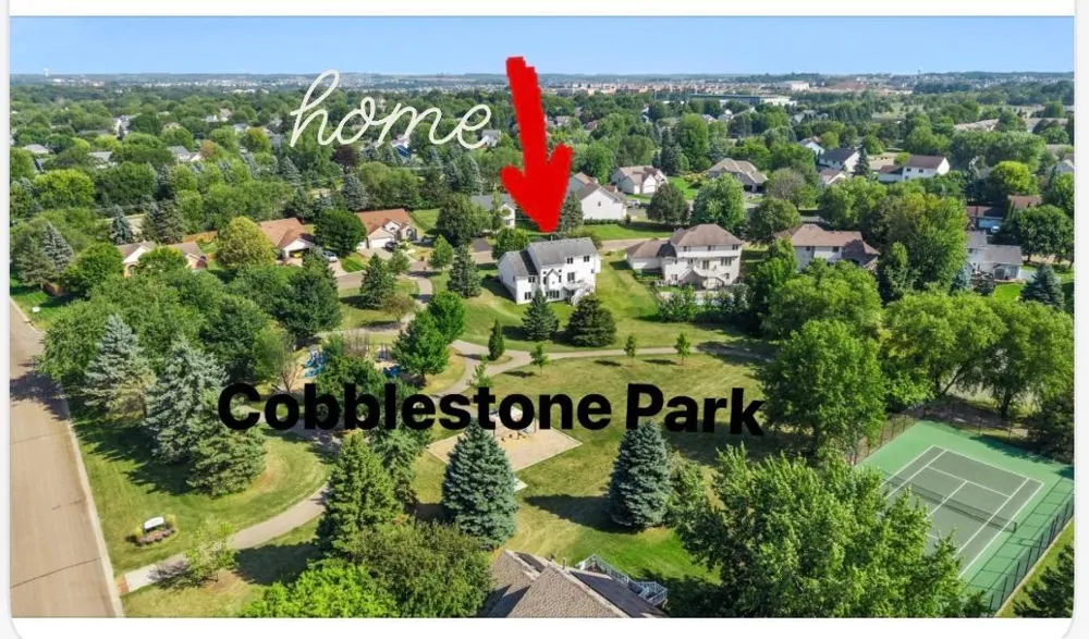 3685 Commonwealth Road Woodbury, MN 55125