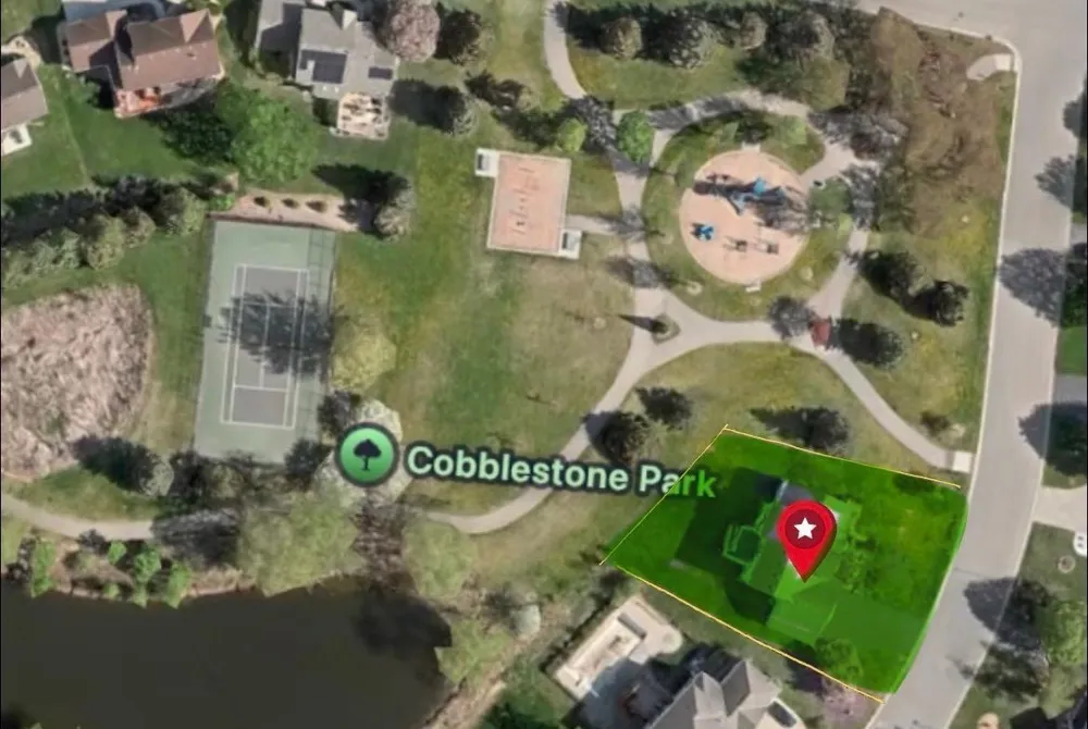 3685 Commonwealth Road Woodbury, MN 55125