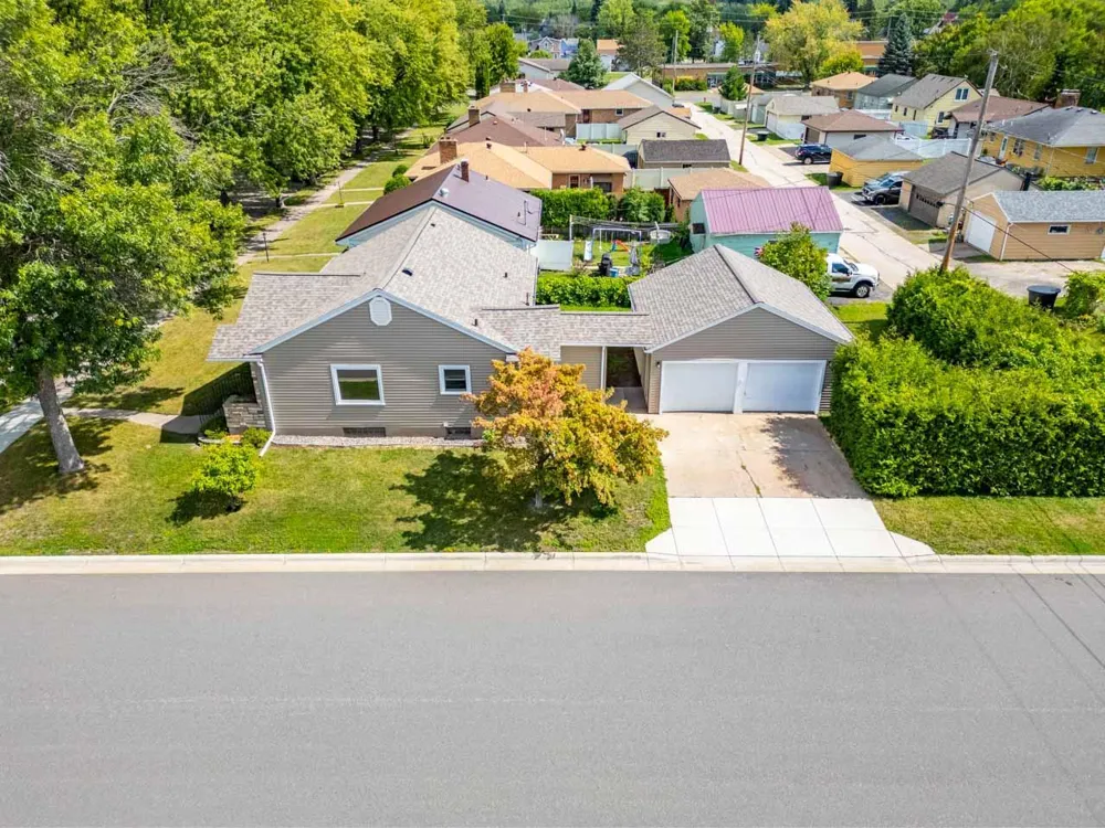 716 5th Street S Virginia, MN 55792