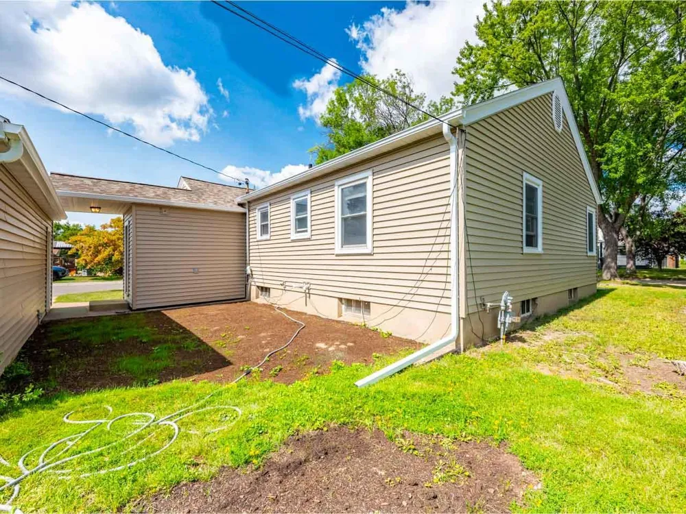 716 5th Street S Virginia, MN 55792