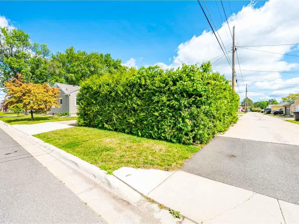 716 5th Street S Virginia, MN 55792