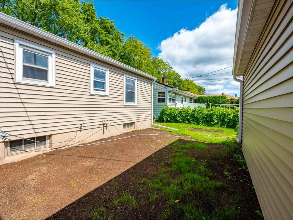 716 5th Street S Virginia, MN 55792