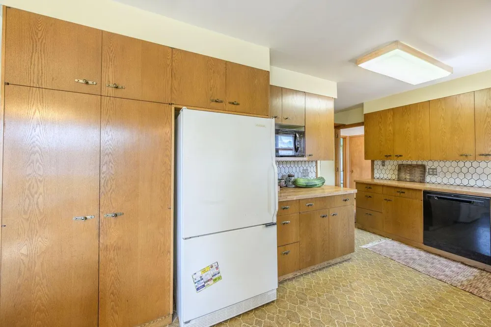 716 5th Street S Virginia, MN 55792