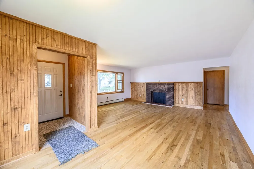 716 5th Street S Virginia, MN 55792
