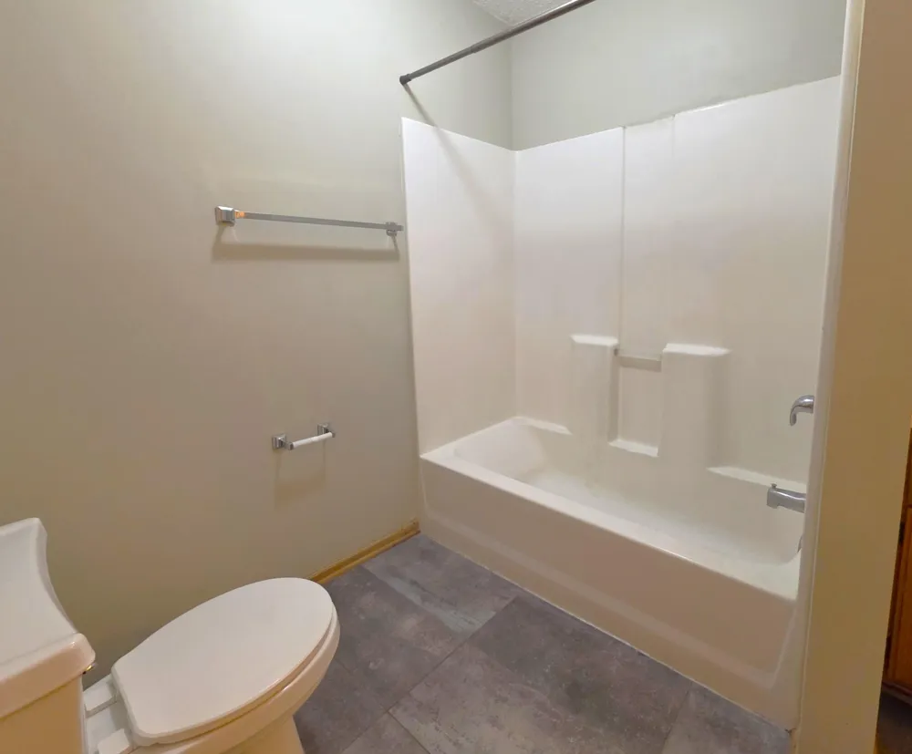 7256 Brittany Lane #34 Inver Grove Heights, MN 55076